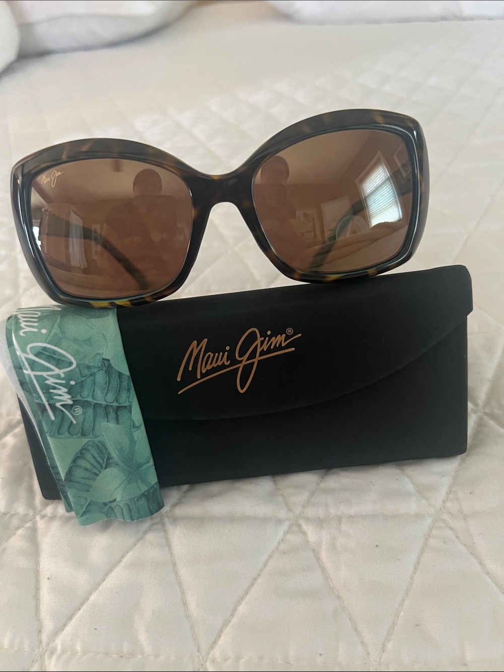 Maui Jim Tortoise Shell Frame Sunglasses with Brown Lenses